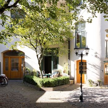 An image of the home at Dalagatan, Stockholm
