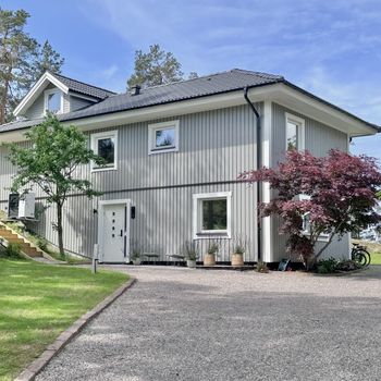 An image of the home at Emblavägen, Saltsjö-Boo