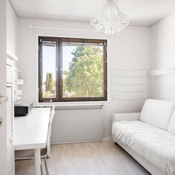 An image of the home at Polkettstigen 91, Upplands-Bro