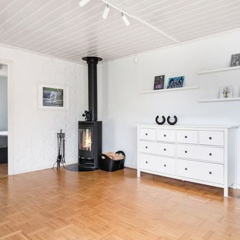 An image of the home at Marmorstigen 2, Kungsängen
