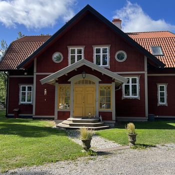 An image of the home at Eknäs, Södertälje