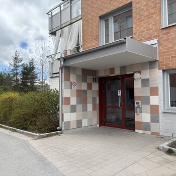 An image of the home at Enbärsvägen 9, Kungsängen