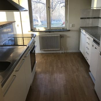 An image of the home at Karlsbergsvägen 25, Holsbybrunn