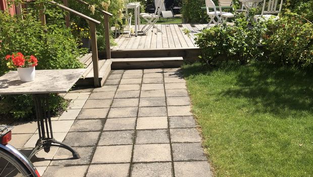 Vacker 1800-tals lägenhet i centrala Strängnäs nära domkyrka | Qasa